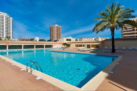Property building, Swimming pool, Swimming pool