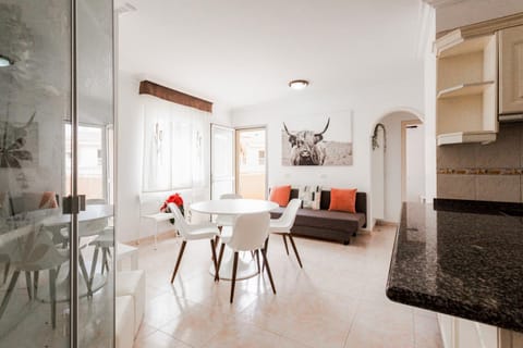Living room, Seating area, Dining area