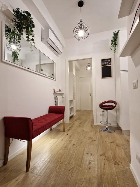 Seating area, kitchen, air conditioner