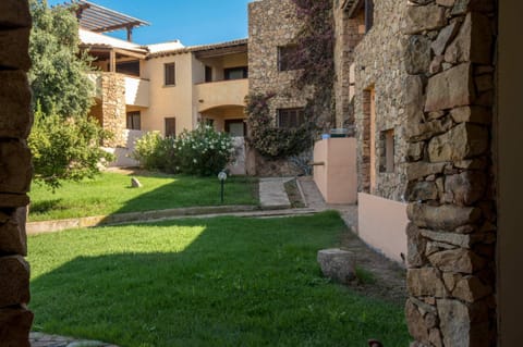 Property building, Garden, Garden view