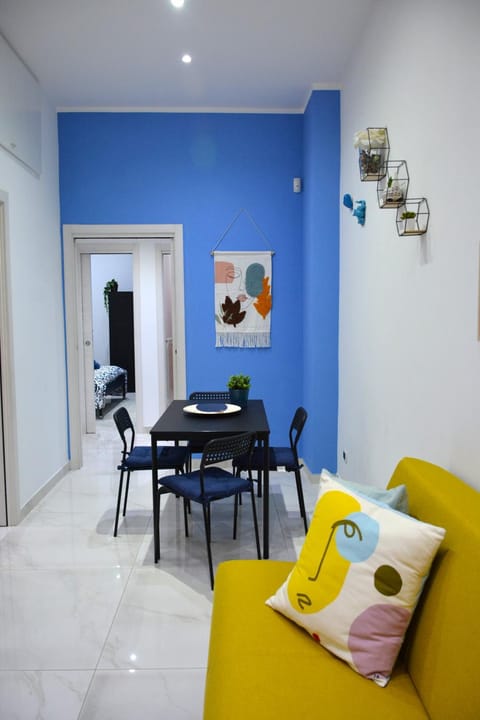 Living room, Seating area, Dining area, furniture, air conditioner