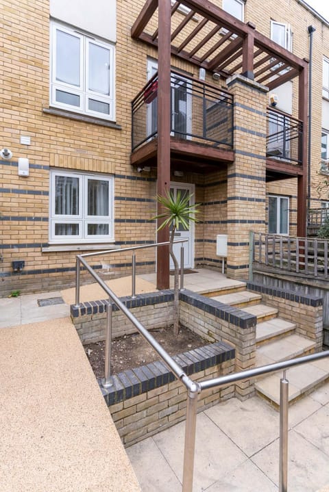 Property building, Internal: Not applicable to any particular room