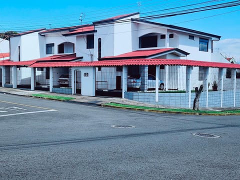 Property building, Day, Neighbourhood, Street view, Parking
