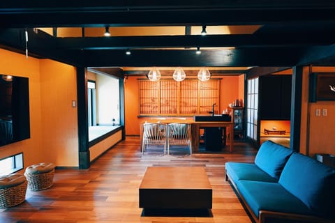 Living room, Dining area