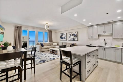 Kitchen or kitchenette, Living room, Dining area, Sea view