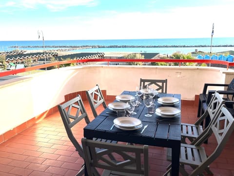 Bird's eye view, Sea view