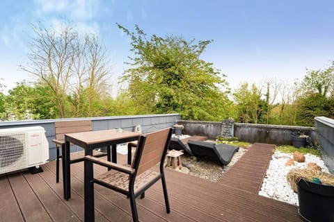 Balcony/Terrace, Balcony/Terrace