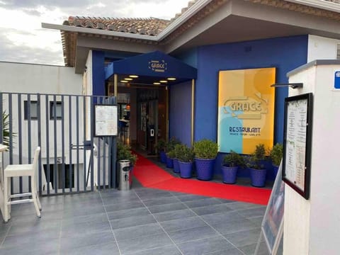 Cozy and inexpensive apartments nearly sea,tennis,bars and other Apartment in Costa del Sol