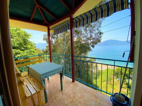 Day, Natural landscape, View (from property/room), Balcony/Terrace, Dining area, Mountain view, Sea view