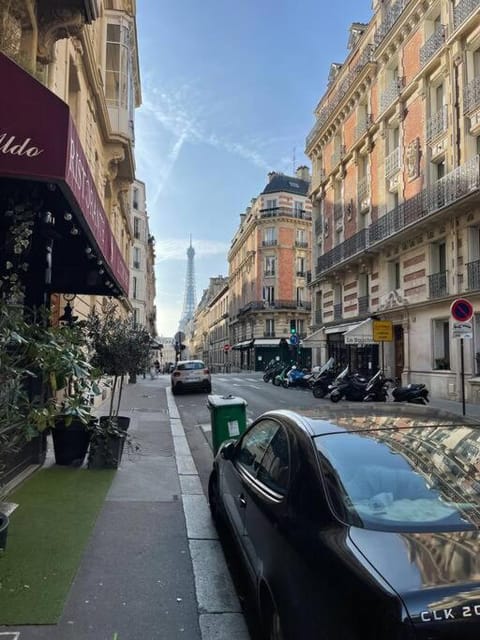 Appartement paris 16 eme Apartment in Paris