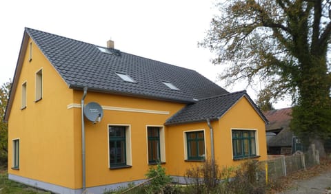 Ferienhaus unter den Eichen am Stettiner Haff Apartment in West Pomeranian Voivodeship, Poland