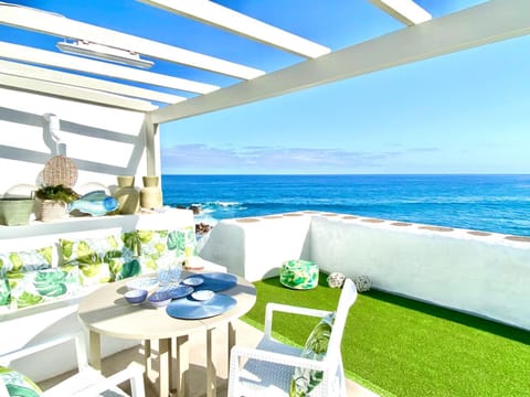 Balcony/Terrace, Dining area, Sea view, sunbed