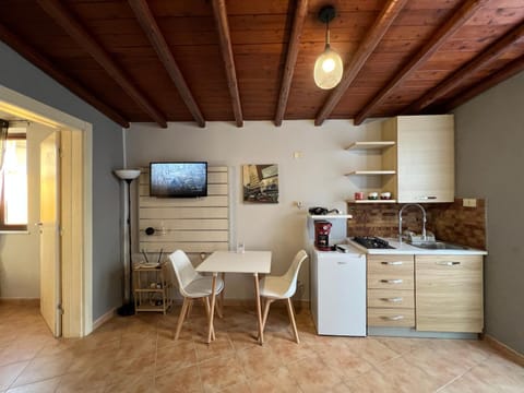 Kitchen or kitchenette, Living room, Dining area