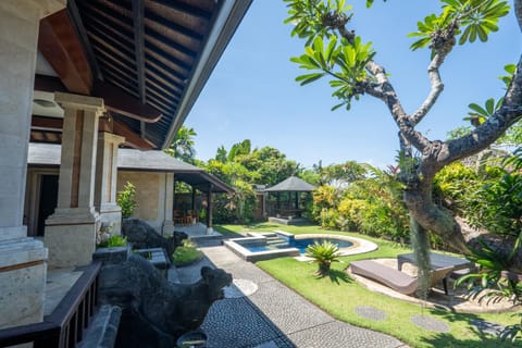 Property building, Natural landscape, Garden, Garden view