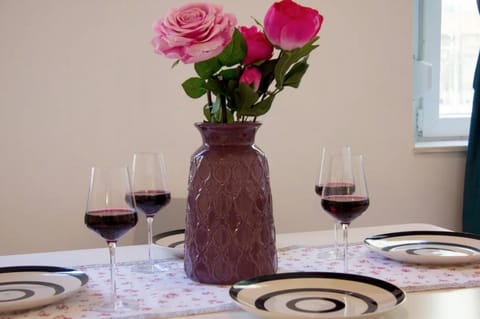 VERANO STUDIO steps from Kolovare Beach Apartment in Zadar