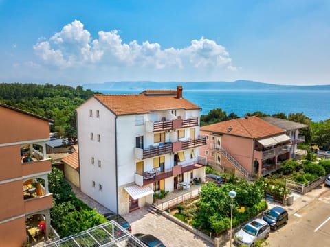 Property building, Day, Neighbourhood, Natural landscape, Bird's eye view, Sea view, Street view, Location, Parking