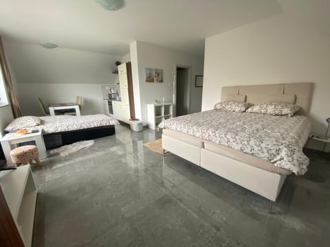 Living room, Photo of the whole room
