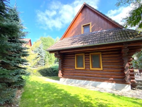 Property building, Natural landscape, Garden