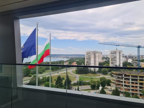 Day, Natural landscape, View (from property/room), Balcony/Terrace, City view