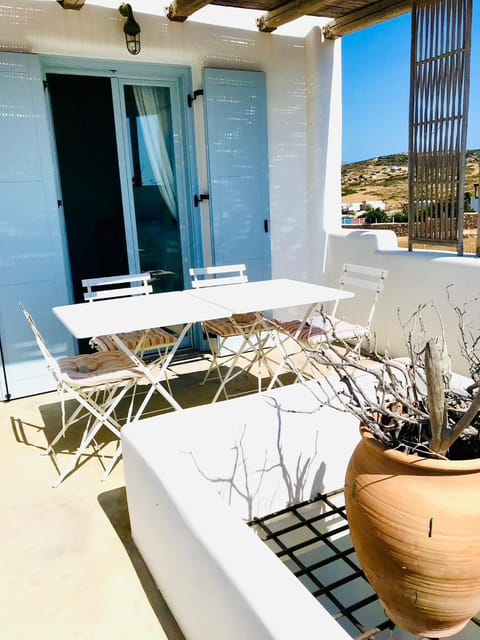 EOS - Appartement de charme et confort pour 4 personnes prés de la plage et du coeur de Koufonissi Apartment in Koufonisia