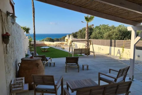 Patio, Day, Natural landscape, Garden, View (from property/room), Balcony/Terrace, Balcony/Terrace, Seating area, Dining area, Sea view, sunbed