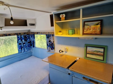 Caravan Miekie Camping La Foret du Morvan Campground/ 
RV Resort in Bourgogne-Franche-Comté