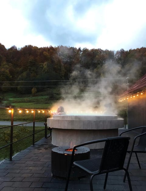 Hot Tub, Balcony/Terrace