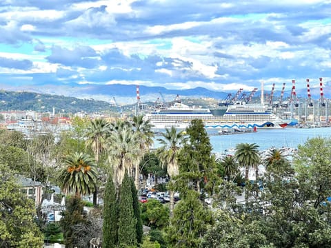 Balcony/Terrace, Garden view, Sea view