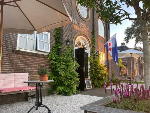 Property building, Garden, Garden view