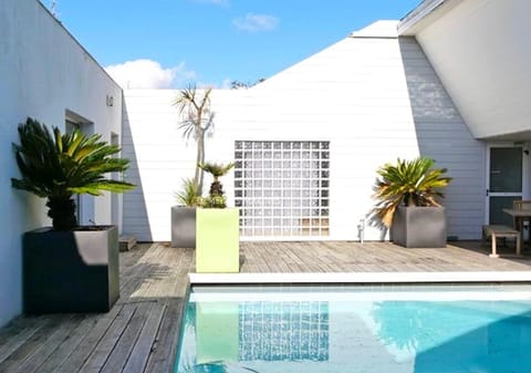 Patio, Swimming pool