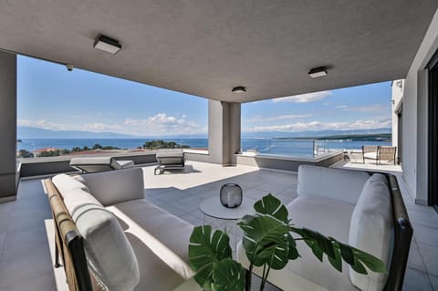 Day, View (from property/room), Balcony/Terrace, Balcony/Terrace, Seating area, Sea view