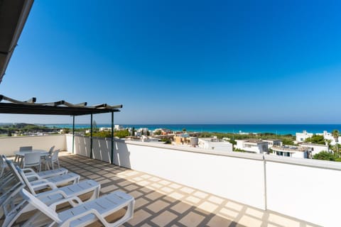 View (from property/room), Balcony/Terrace, Sea view