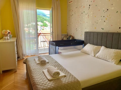 Apartmani SRNA, Igalo Bed and Breakfast in Dubrovnik-Neretva County