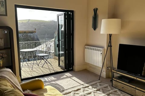 The Captain’s 4 Bed Penthouse Apartment in Fowey