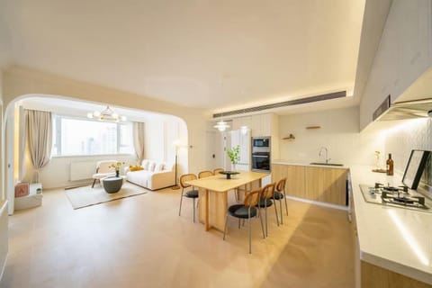 Kitchen or kitchenette, Living room, Dining area