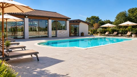 Property building, Swimming pool