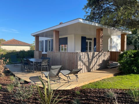 Patio, Garden, Dining area