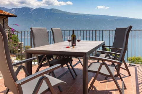 Estate House in Tignale