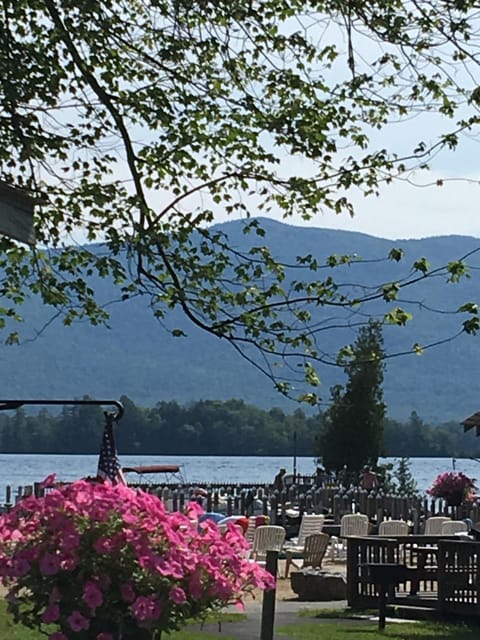 Lake George Diamond Cove Cottages, Cabins, & Hotel Cabin in Queensbury