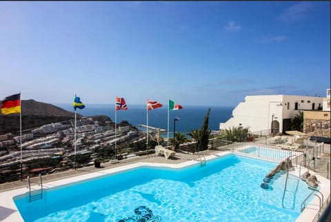Balcony/Terrace, Pool view, Sea view, Swimming pool