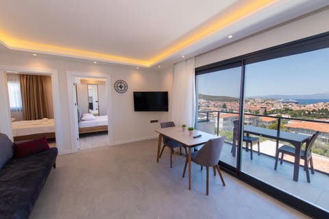 TV and multimedia, View (from property/room), Balcony/Terrace, Living room, Bedroom