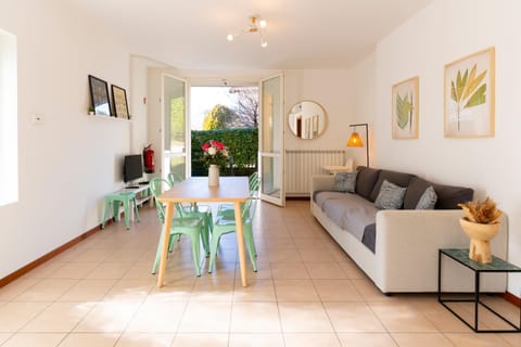 giardino e piscina apartment Apartment in Bellagio