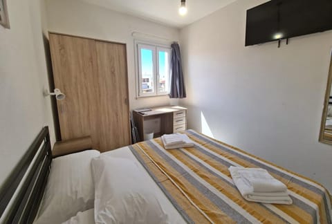 TV and multimedia, Bedroom, wardrobe