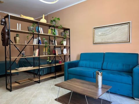 Library, Living room, Seating area