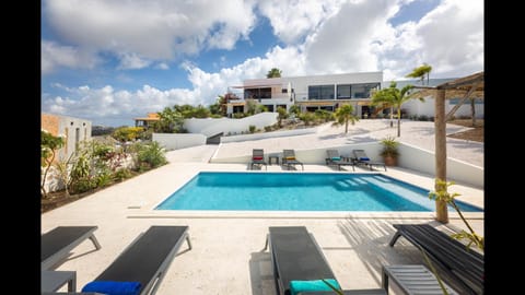 Property building, View (from property/room), Balcony/Terrace, Swimming pool, sunbed