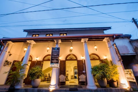 Landmark view, Street view