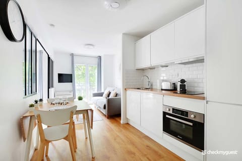 TV and multimedia, Coffee/tea facilities, Dining area, dishwasher, pet friendly, stove, toaster