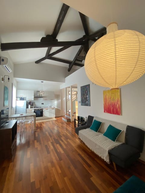 La Casa di Giulia, spazioso loft su due livelli a 10 minuti di macchina dal centro Apartment in Bologna