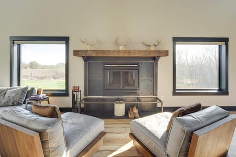 Large Home with Land in Prairie Farm! House in Wisconsin