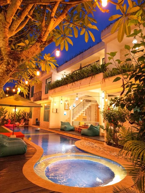Garden, Garden view, Pool view, Swimming pool, Swimming pool, sunbed